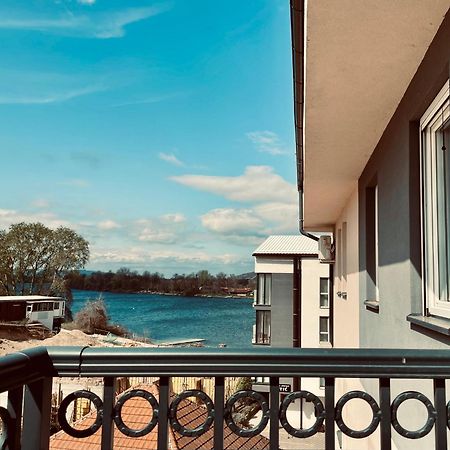 Apartman Miletic Ostrovo Buitenkant foto