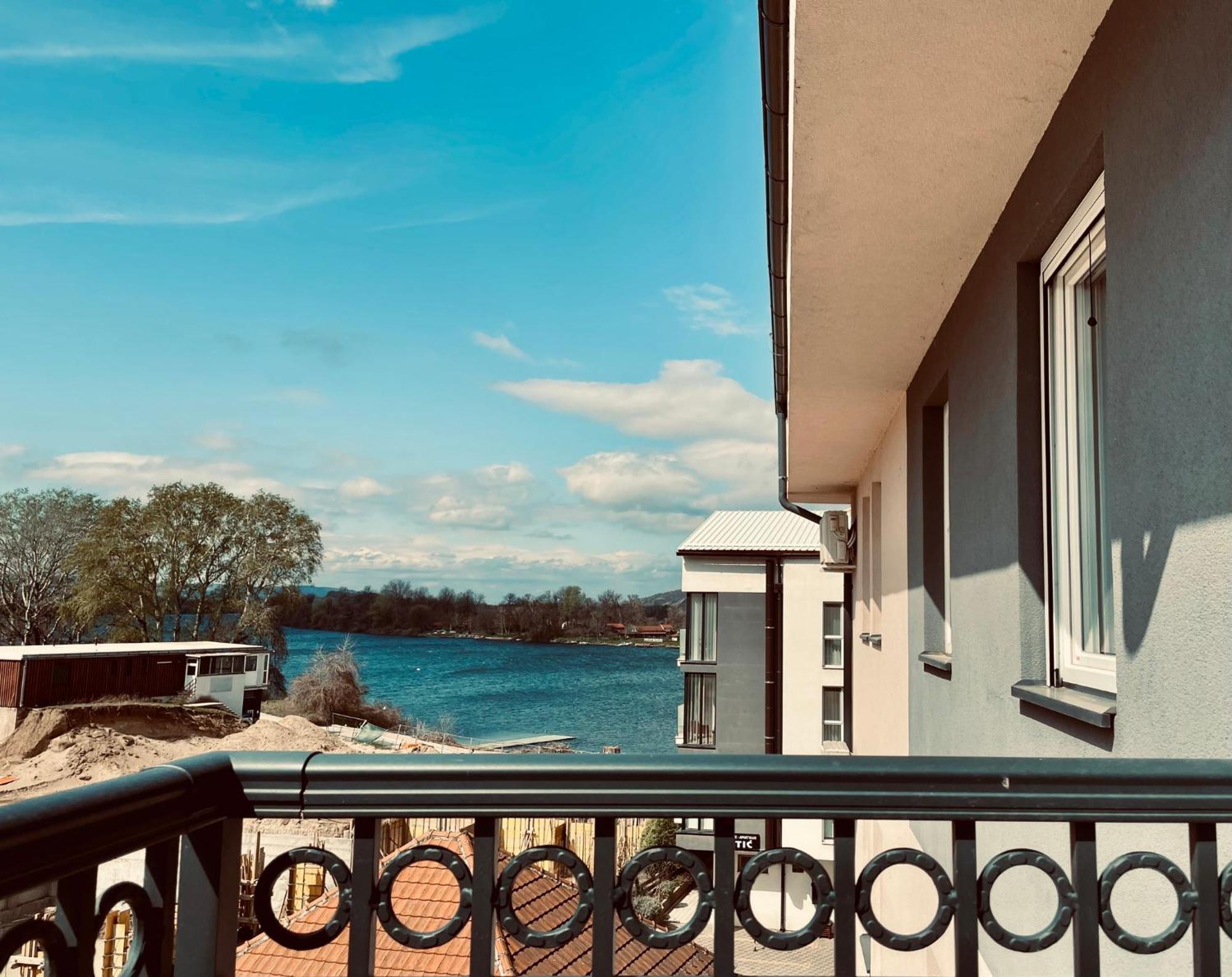 Apartman Miletic Ostrovo Buitenkant foto